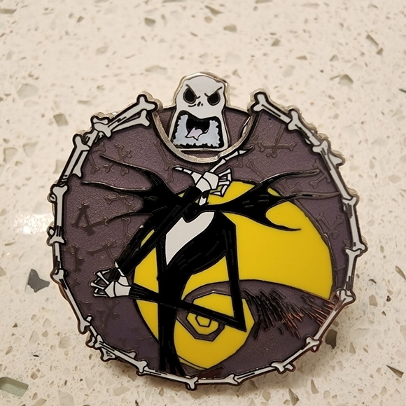 Disney Jack Skellington Spin Back Changeable Face Pin - Picture 2 of 3